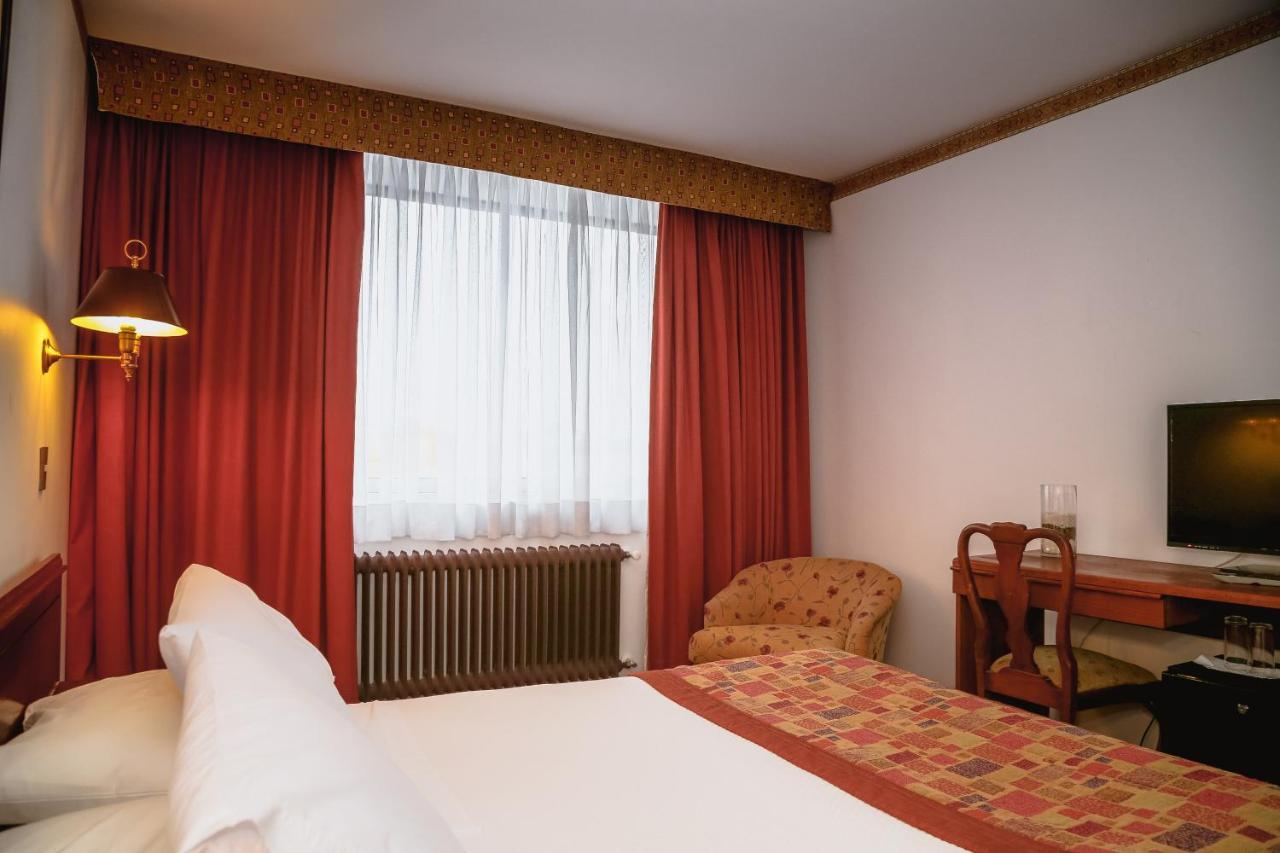 Hotel Los Navegantes ปุนตาอาเรนาส ภายนอก รูปภาพ