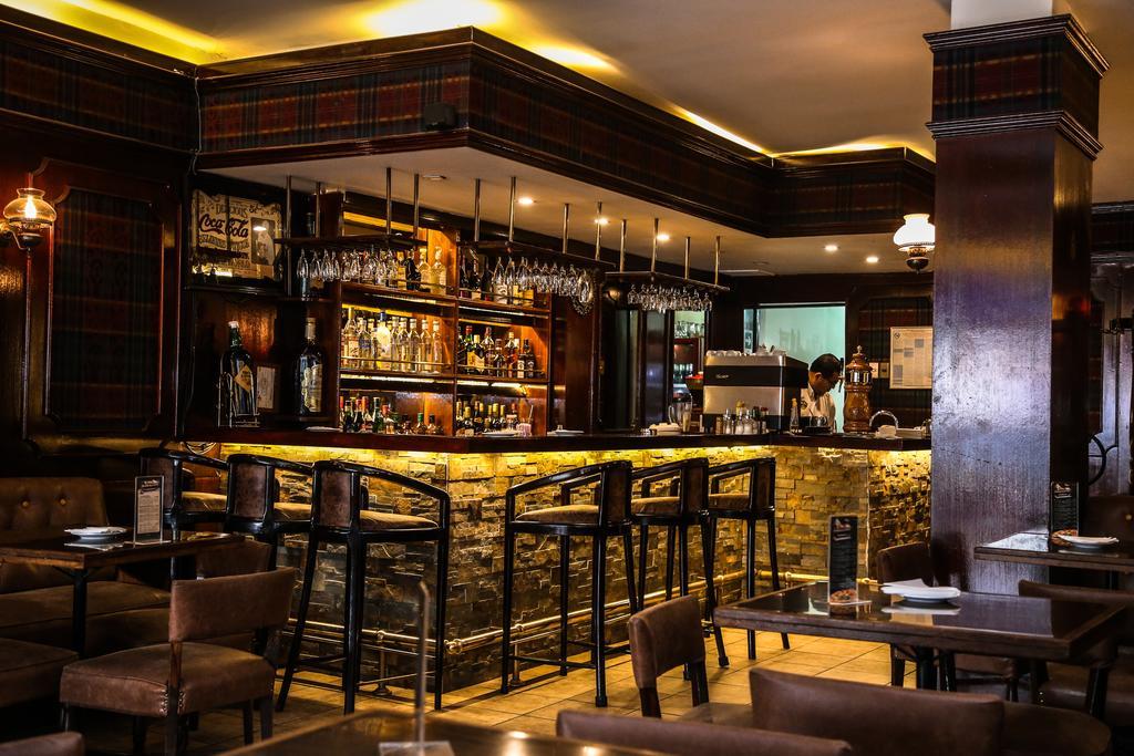 Hotel Los Navegantes ปุนตาอาเรนาส ภายนอก รูปภาพ