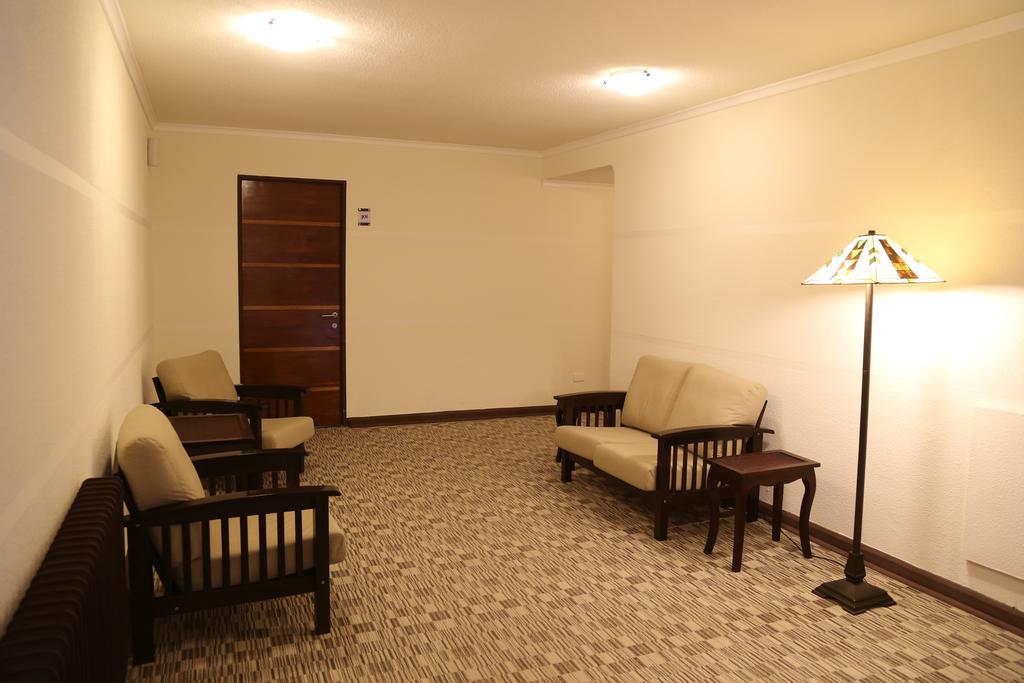 Hotel Los Navegantes ปุนตาอาเรนาส ภายนอก รูปภาพ