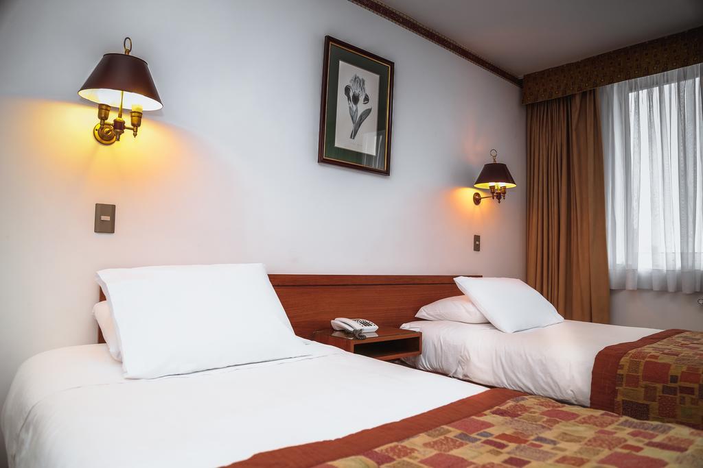 Hotel Los Navegantes ปุนตาอาเรนาส ภายนอก รูปภาพ