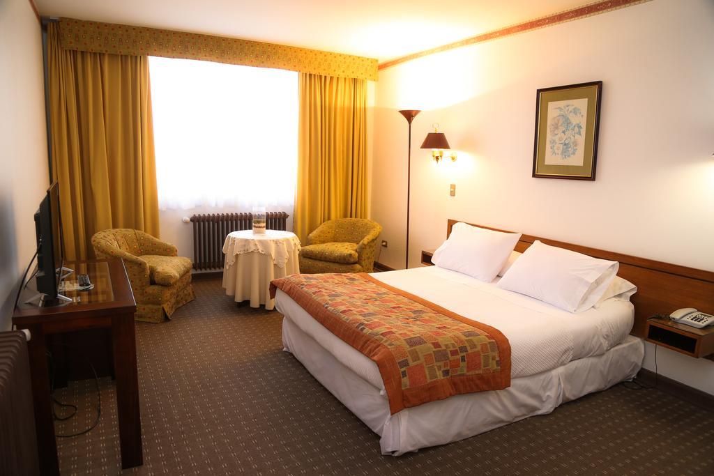Hotel Los Navegantes ปุนตาอาเรนาส ภายนอก รูปภาพ
