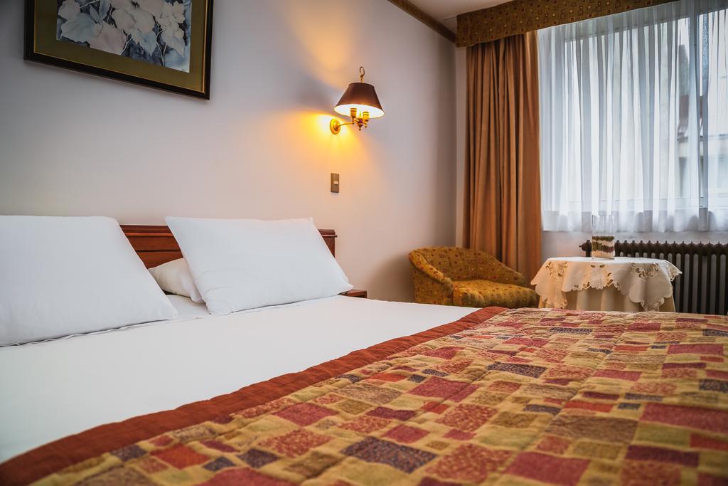 Hotel Los Navegantes ปุนตาอาเรนาส ภายนอก รูปภาพ
