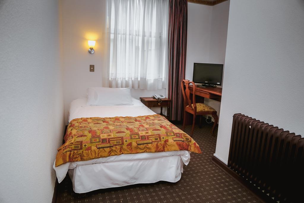 Hotel Los Navegantes ปุนตาอาเรนาส ภายนอก รูปภาพ